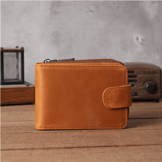Crazy Horse Leather ID Card Holder - DOROCHEY